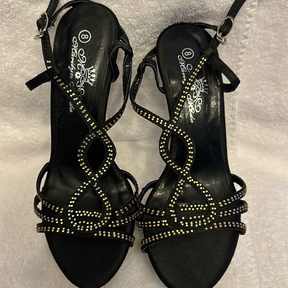 Marilyn Moda Black 5” Stilettos. Size 7.5.